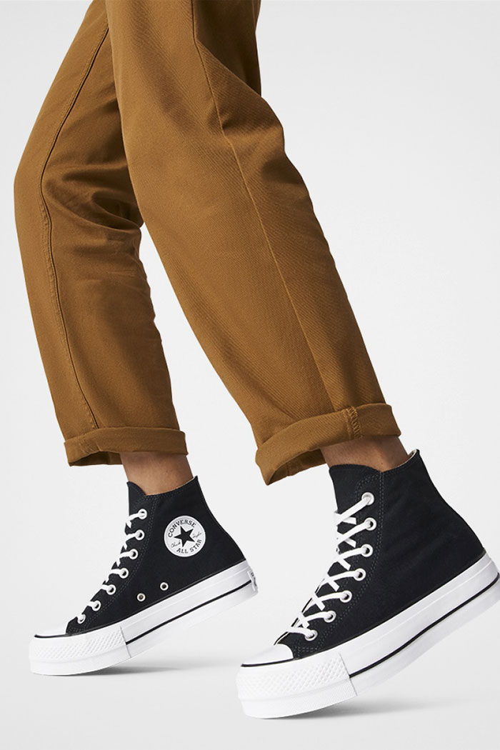 Phong cách giày Converse nữ hô biến vẻ rạng rỡ cho phái đẹp
