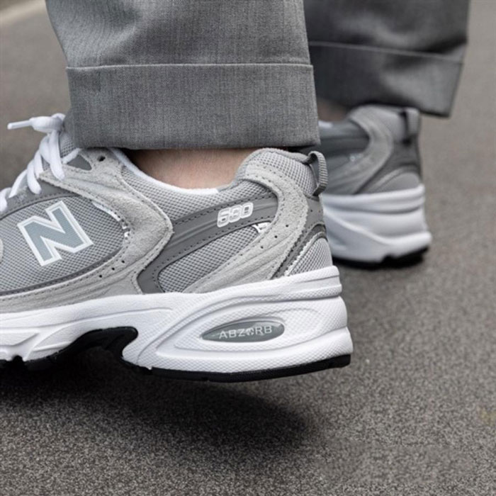 Review giày New Balance - Dòng giày mang ý niệm về thời trang thể thao