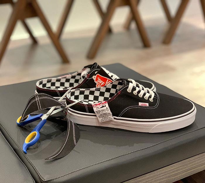 Giày sục Vans - Xu hướng mới mẻ của thời trang giày