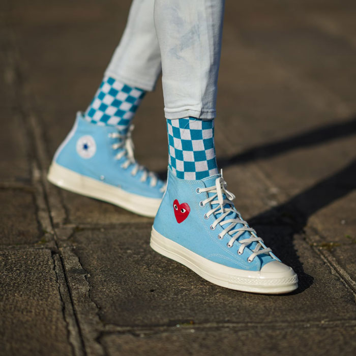 Phá cách cùng tất converse cổ cao cho mọi outfit thường ngày
