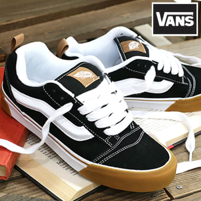 Lột xác với diện mạo chất lừ của Vans Knu Skool Gum Bumper Black