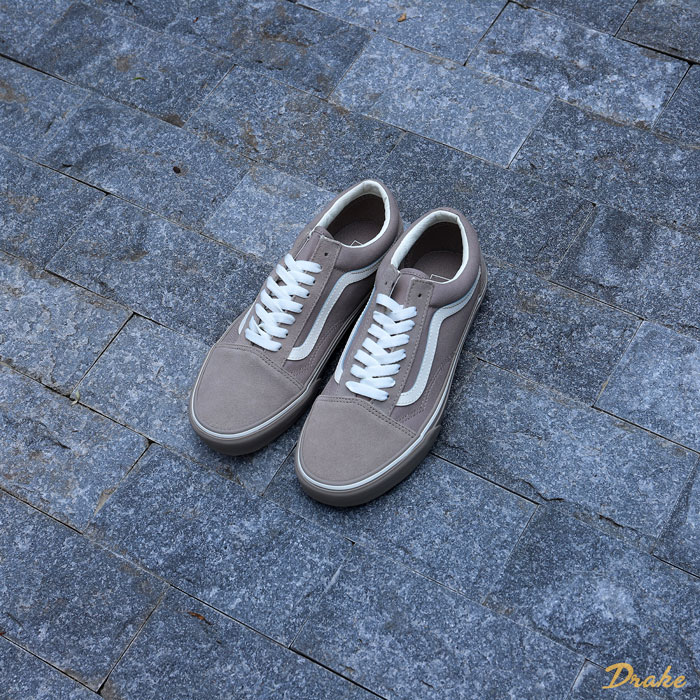 Bước đi cùng phong cách – Vans Old Skool Pop Gray dẫn đầu xu hướng