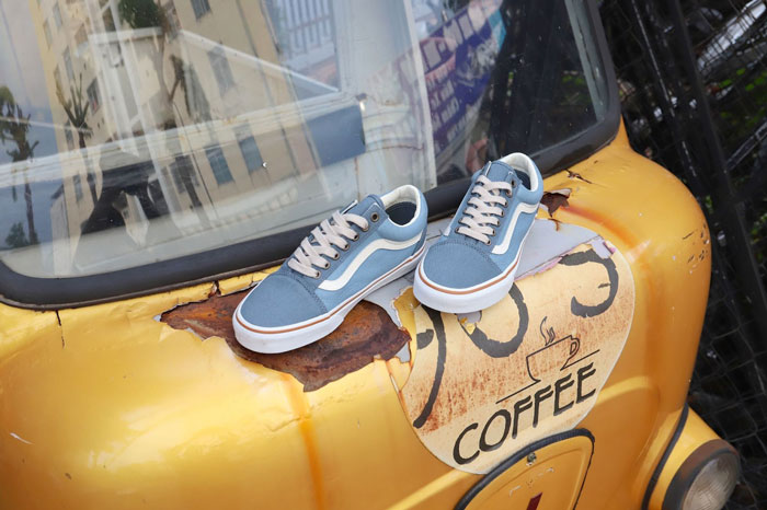 Tinh thần streetwear thổi bùng trong Vans Old Skool Twill Stormy Weather
