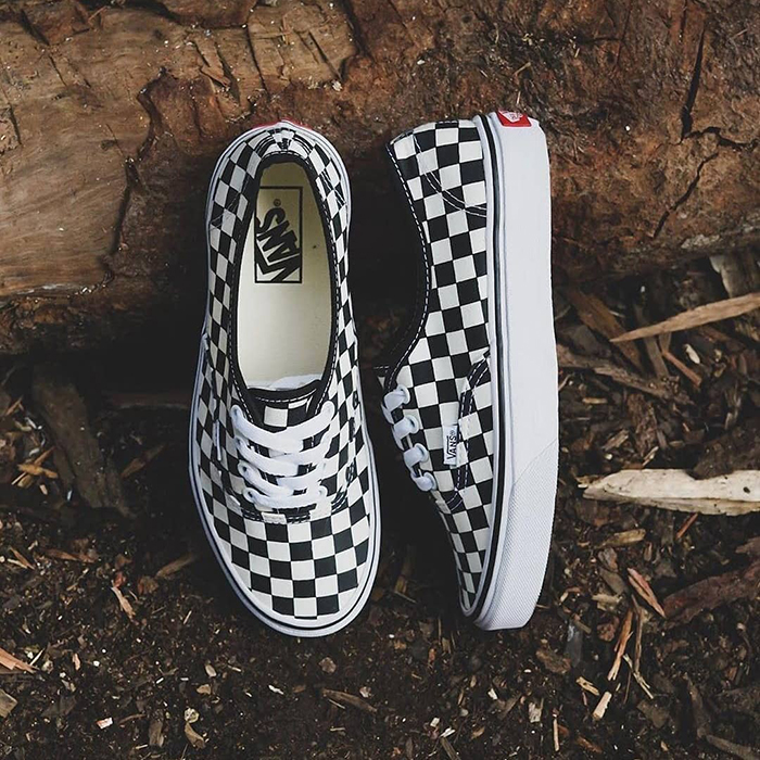 Lần theo dấu vết những mẫu Vans Checkered cực độc đáo của hãng giày trượt ván Vans