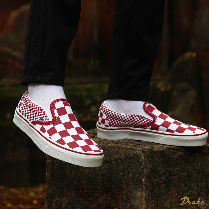 Mê mẩn trước những đôi giày Vans Slip-on Checkerboard đỏ nổi bật
